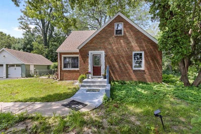 /international/us/1615-s-mulford-rockford-il-110101421306/
