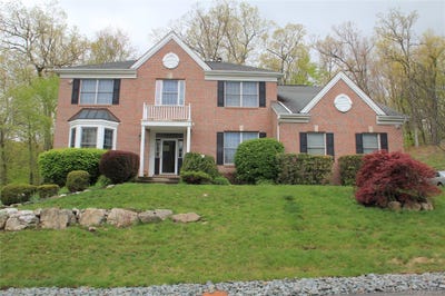 /international/us/23-cedar-drive-tuxedo-park-ny-110108609161/