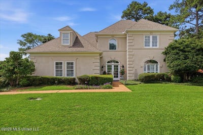 /international/us/103-woodlands-green-drive-brandon-ms-110108537327/