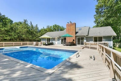 /international/us/70-jagger-lane-westhampton-ny-110103603056/