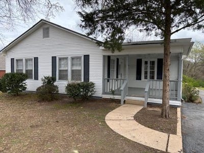 /international/us/2329-15th-ave-haleyville-al-110106479706/