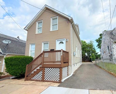 /international/us/22-john-street-carteret-nj-110100526938/