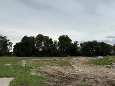 /international/us/3775-fieldstone-drive-waukee-ia-110120015499/