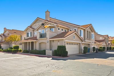 /international/us/425-whispering-willow-drive-santee-ca-110120577513/