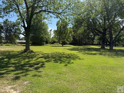 /international/us/478-e-grizzley-dekalb-tx-110107457551/