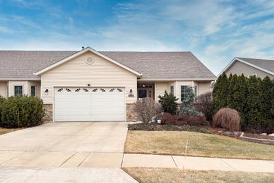 /international/us/1442-brady-lane-rockford-il-110105971320/