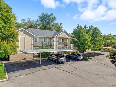 /international/us/418-n-1080-w-orem-ut-110107938839/