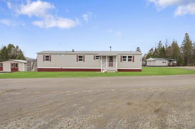 /international/us/6-darwin-drive-stewartstown-nh-110107585041/