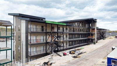 /international/us/700-pershing-dr-camdenton-mo-110107664027/