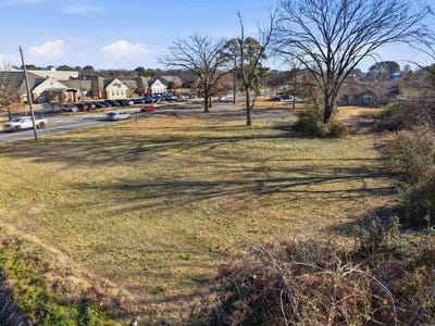 /international/us/2755-college-avenue-conway-ar-110105077726/