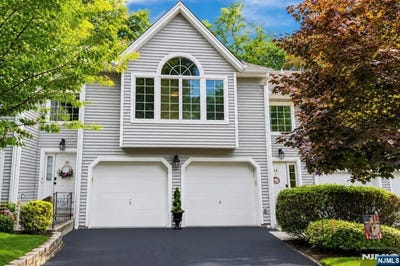 /international/us/18-bradshaw-court-hillsdale-nj-110109162928/