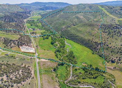 /international/us/1840-e-chalk-creek-road-coalville-ut-110098859742/?lang=en