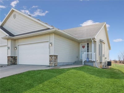 /international/us/2005-e-1st-avenue-indianola-ia-110100249490/