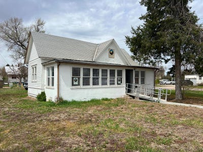 /international/us/332-n-main-st-gordon-ne-110107536296/