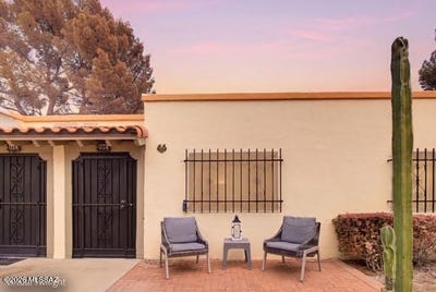 /international/us/105-w-calle-del-ano-green-valley-az-110109931421/