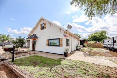 /international/us/209-d-avenue-abernathy-tx-110101983770/