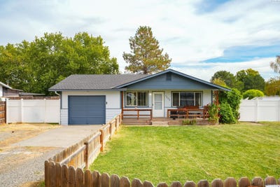 /international/us/1200-13th-st-benton-city-wa-110110338518/