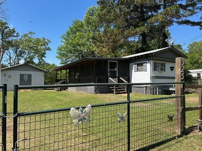 /international/us/325-balleycastle-drive-milam-tx-110106801735/