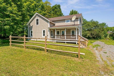/international/us/2545-mountain-road-montgomery-vt-110101545861/?lang=id
