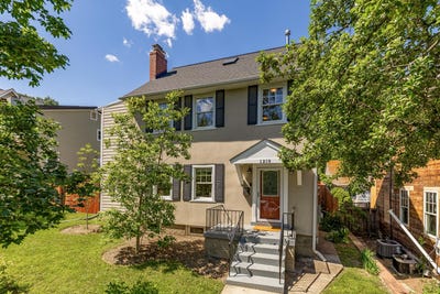 /international/us/1219-floral-street-nw-washington-dc-110108542559/