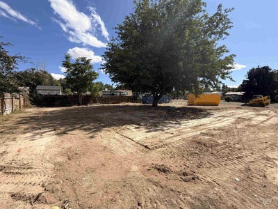 /international/us/15920-solar-st-caldwell-id-110110274127/