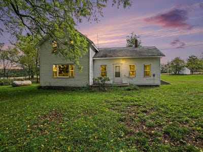 /international/us/852-s-stiles-road-ludington-mi-110110297503/