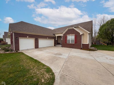 /international/us/6206-w-900-n-mccordsville-in-110107353946/
