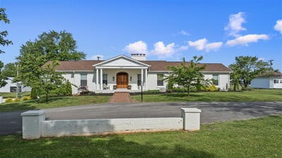 /international/us/9811-nashville-road-bowling-green-ky-110108169688/