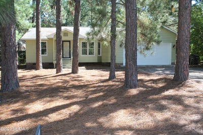 /international/us/110-gun-club-drive-pinehurst-nc-110101192310/