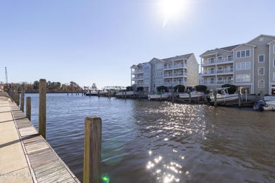 /international/us/152-wharf-landing-drive-edenton-nc-110103470924/