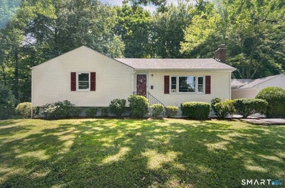 /international/us/303-bunker-hill-avenue-waterbury-ct-110105767400/