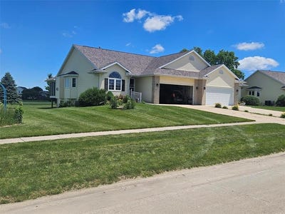 /international/us/201-wildcat-trail-shellsburg-ia-110108979937/