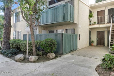 /international/us/5700-etiwanda-avenue-tarzana-ca-110106156605/