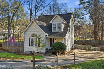 /international/us/51-westfield-street-pittsboro-nc-110106501290/