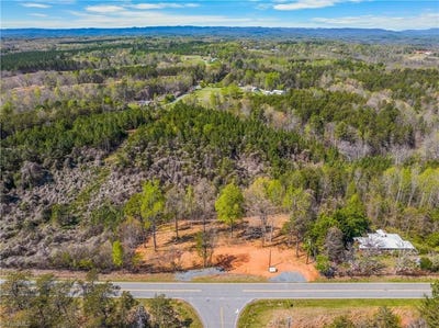 /international/us/5236-nc-highway-89-w-westfield-nc-110107304238/