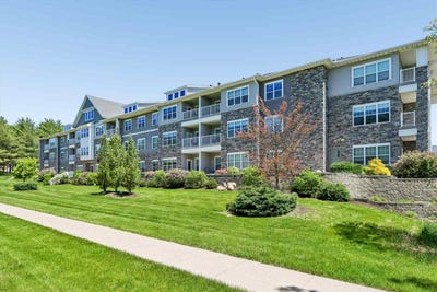 /international/us/260-n-scott-blvd-iowacity-ia-110108065824/