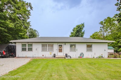 /international/us/7427-kensington-rd-lanesville-in-110119434178/