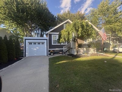 /international/us/205-university-street-ferndale-mi-110120129829/