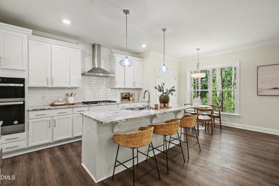 /international/us/900-sw-maynard-road-cary-nc-110107434656/