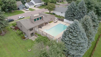 /international/us/941-28th-st-spirit-lake-ia-110101430752/