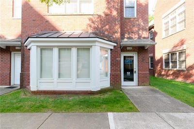 /international/us/117-herman-melville-avenue-newport-news-va-110107384806/