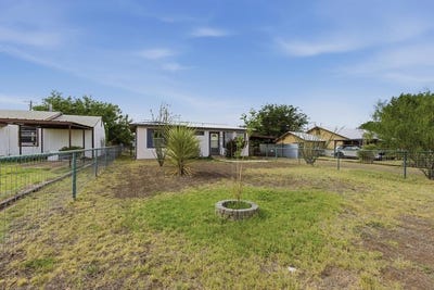 /international/us/905-w-marfa-ave-alpine-tx-110108237151/