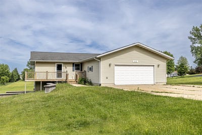 /international/us/113-meadow-view-drive-alma-center-wi-110108532397/