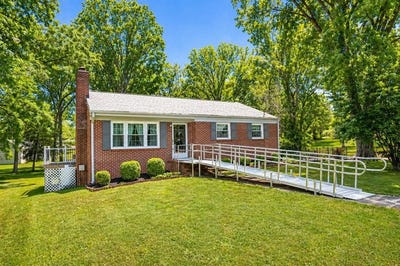 /international/us/706-jefferson-street-boydton-va-110107654680/