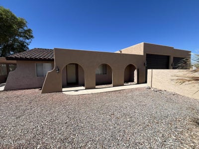 /international/us/911-scout-dr-lake-havasu-city-az-110105725321/