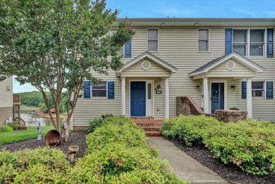 /international/us/375-cambridge-ct-hardy-va-110108445934/