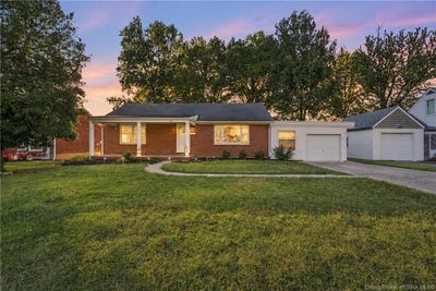 /international/us/2647-roanoke-avenue-new-albany-in-110120466462/