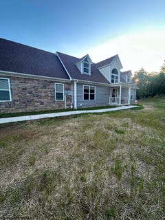 /international/us/160-leaf-view-lane-buckhannon-wv-110108383762/