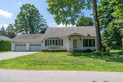 /international/us/25-eureka-ave-avenue-saratoga-springs-ny-110101438137/