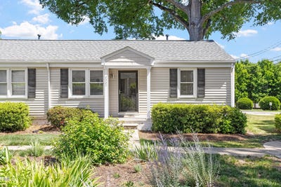 /international/us/2320-bernard-street-raleigh-nc-110108584245/